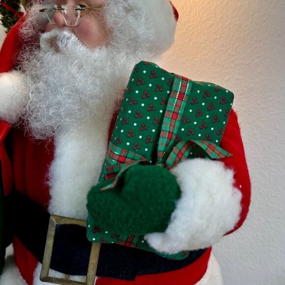 1993 Vintage Santa Lighted Lamp Post Christmas 36" Tall With Cats Music Box - Picture 9 of 17